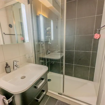 Spacieux, Face Aux Telecabines Apartment Crans-Montana