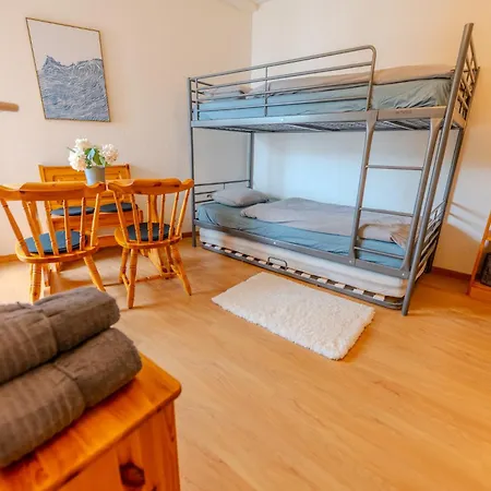 Apartment Spacieux, Face Aux Telecabines *
