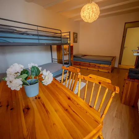 Apartment Spacieux, Face Aux Telecabines
